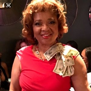 Meet your Posher, Beverly